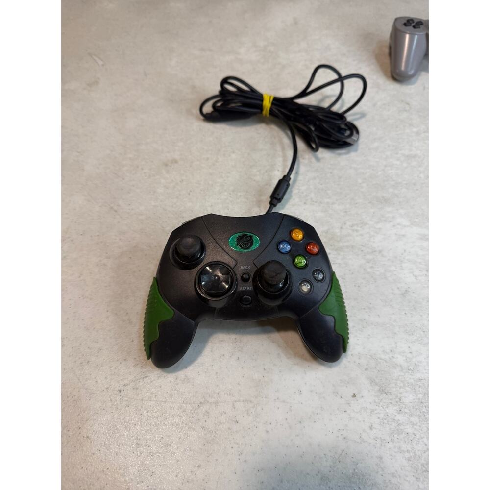 Pelican PL-2023 Wired Controller for Original Xbox Green Black Rubber Grips